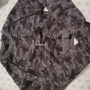 GYMSHARK 🦈 Camo Seamless Black Top